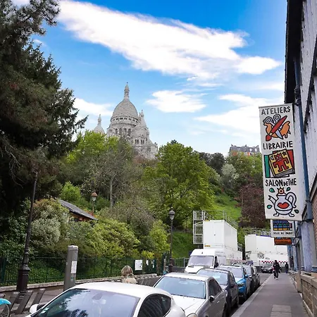 A Montmartre-sacre Coeur *
