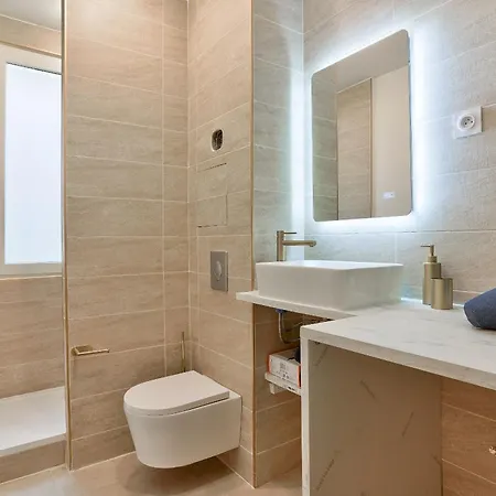 A Montmartre-sacre Coeur Apartment Paris